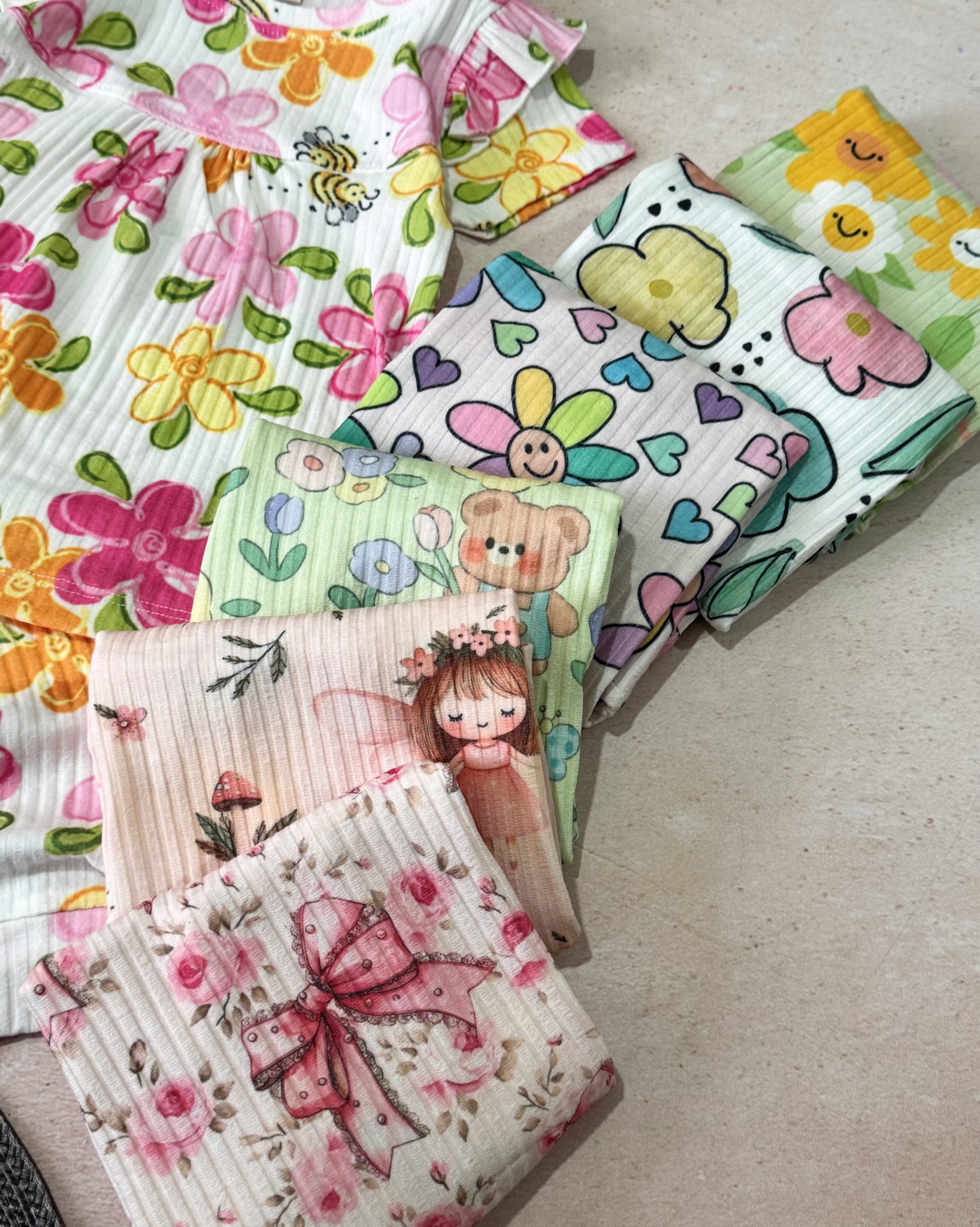 photo-output تیشرت شلوار رنگارنگ - Image 5