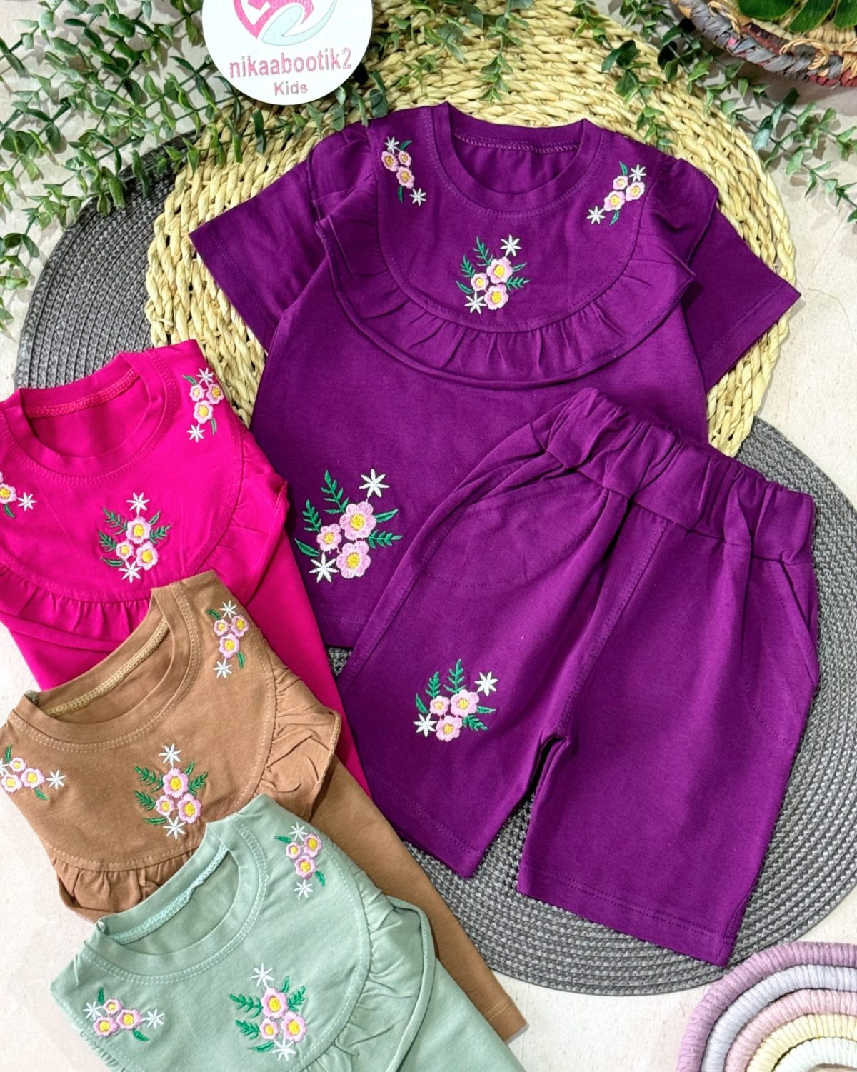تیشرت شلوارک گلدوزی ستاره - Image 1