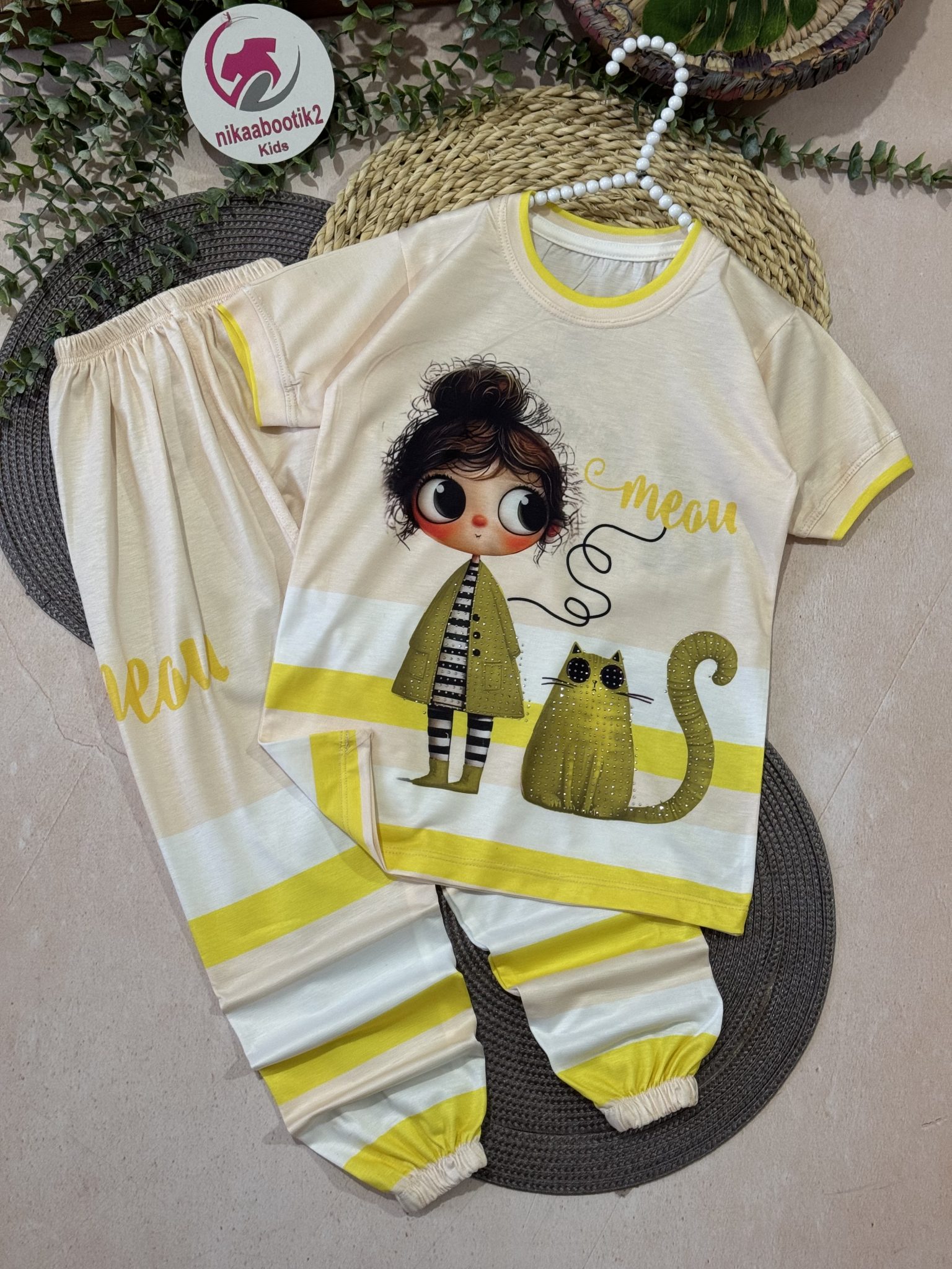 IMG_8268 تیشرت شلوار دختر و گربه - Image 2