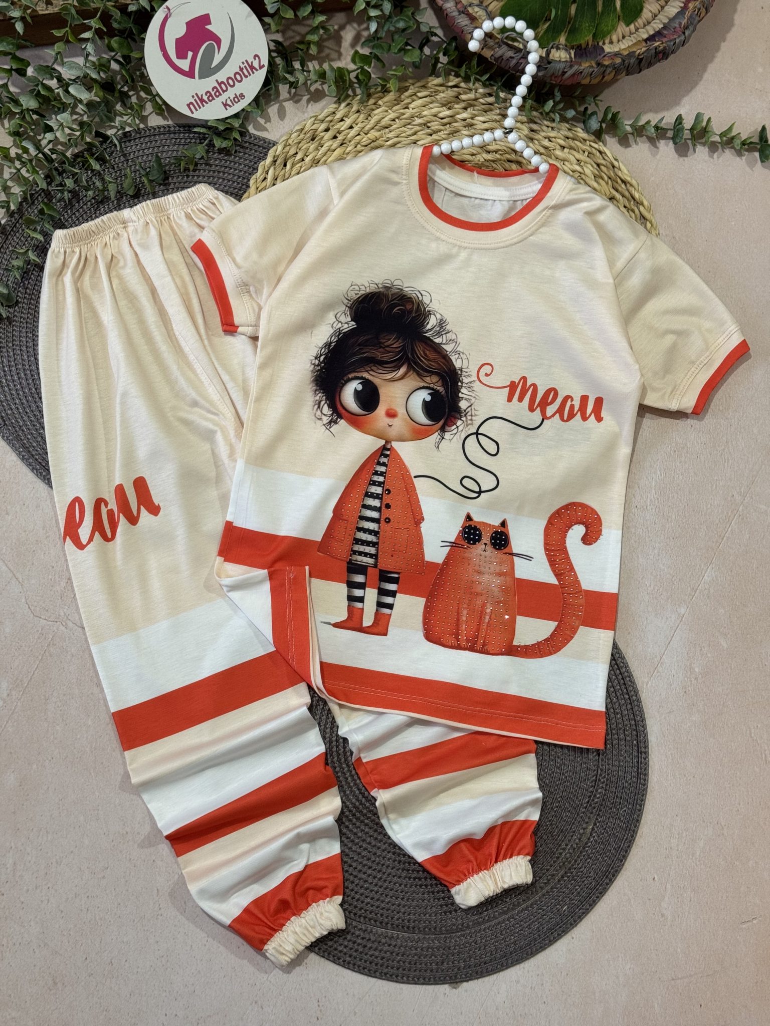 IMG_8269 تیشرت شلوار دختر و گربه - Image 3