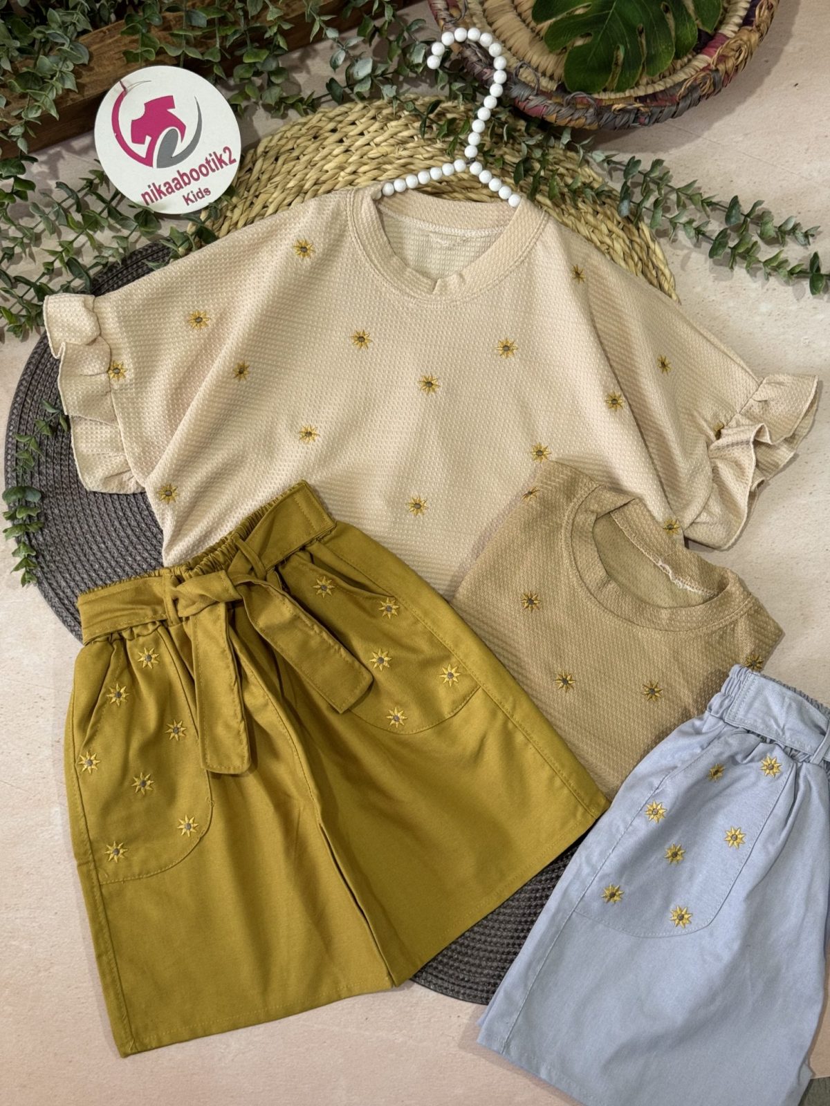 کراپ شلوارک آفتاب گردون - Image 1