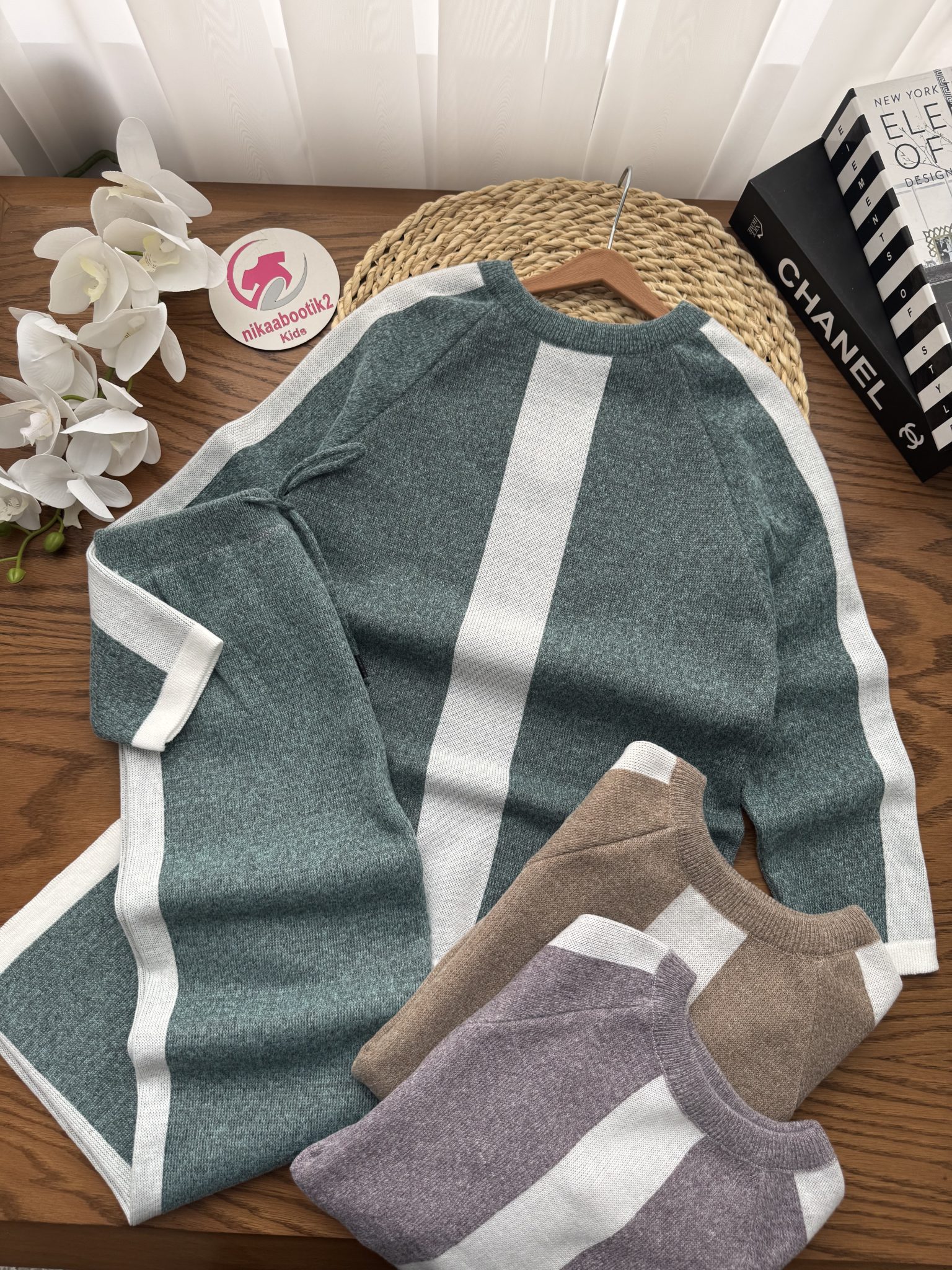 IMG_5624 بلوز شلوار بافت نوار سفید - Image 1