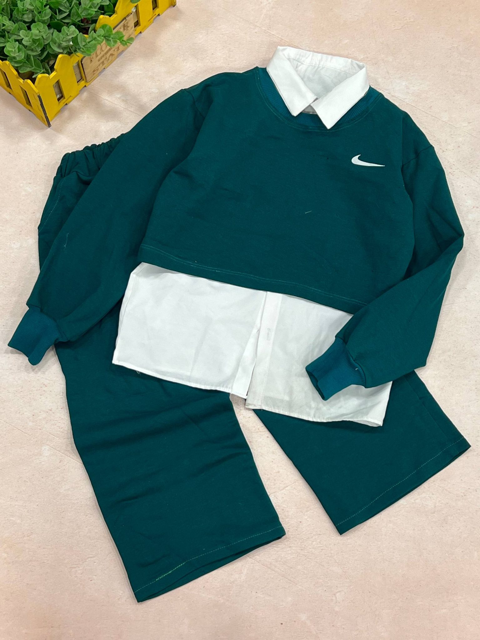 IMG_20251128_163112_691 سه تیکه نایک (ایراددار) - Image 1